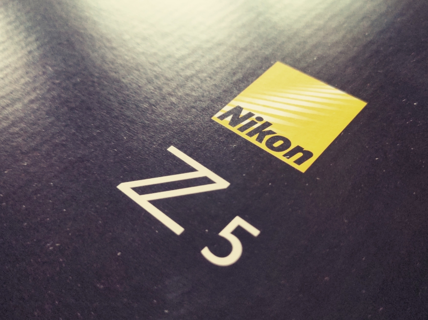Karton einer Nikon Z5